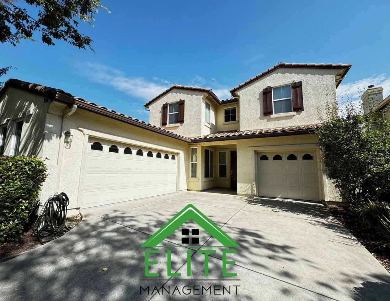 219 Cashman Cir - Photo 3 of 20