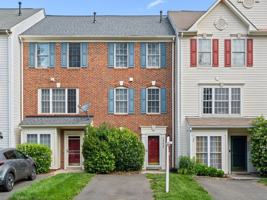 featured image of 45432 Oak Trail Sq