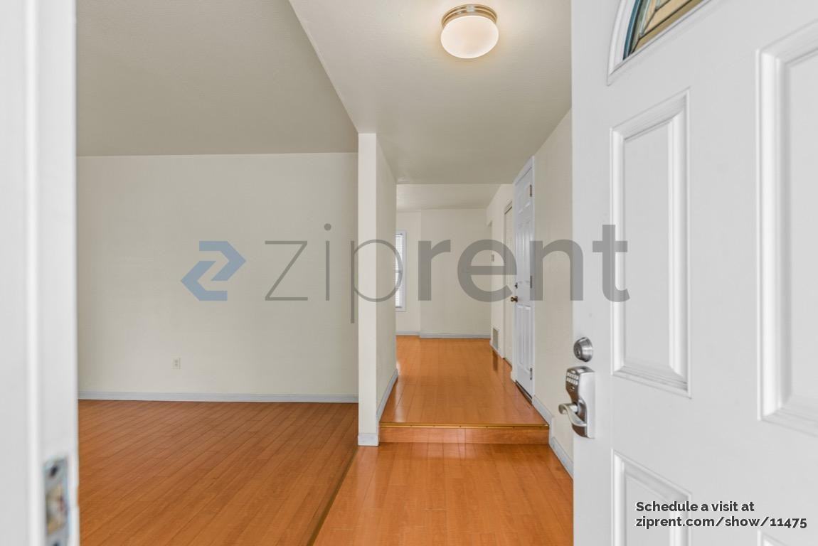39488 Eric St - Photo 3 of 26
