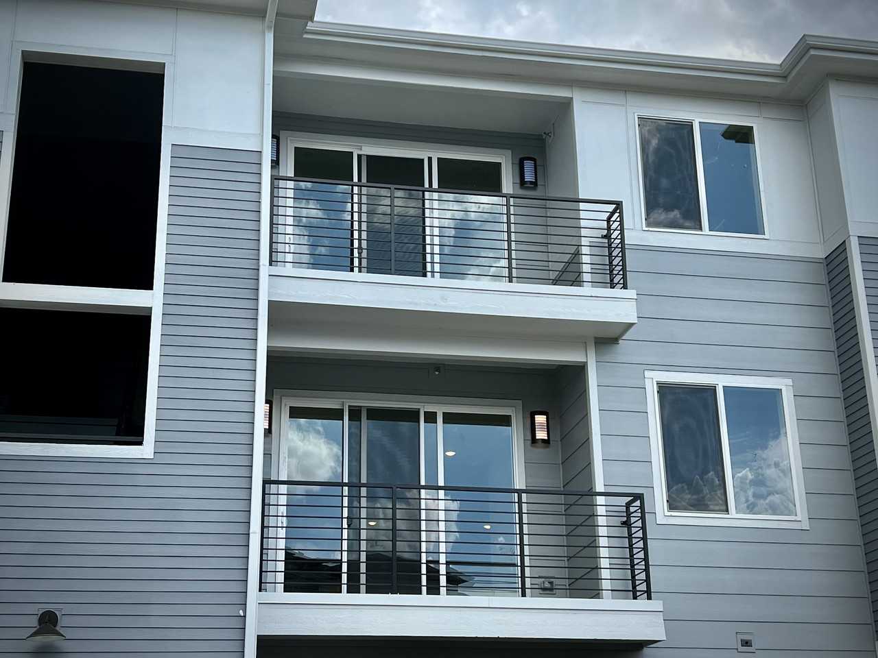 3865 Presidio Pt #202