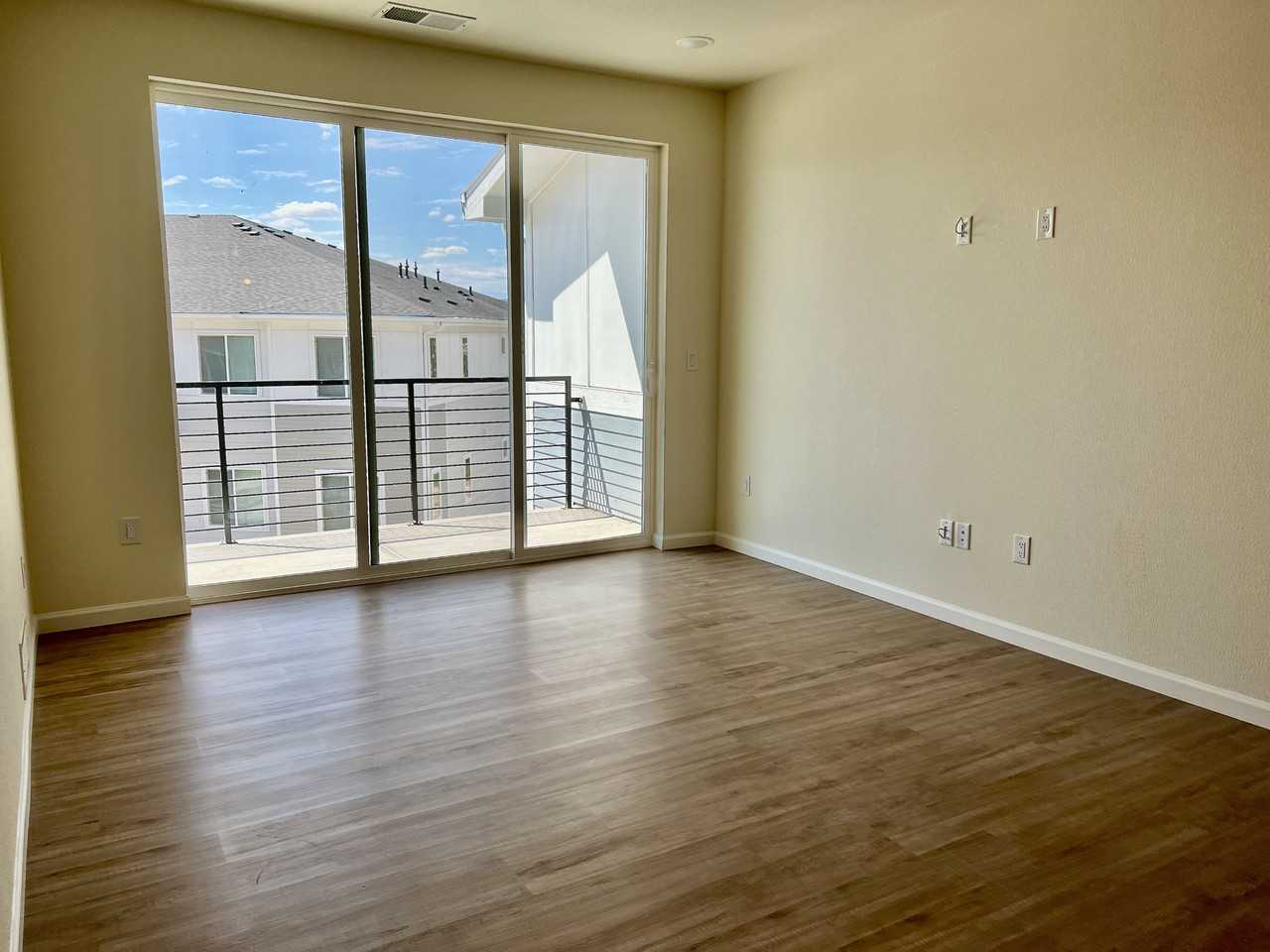 3865 Presidio Pt #202 - Photo 5 of 17