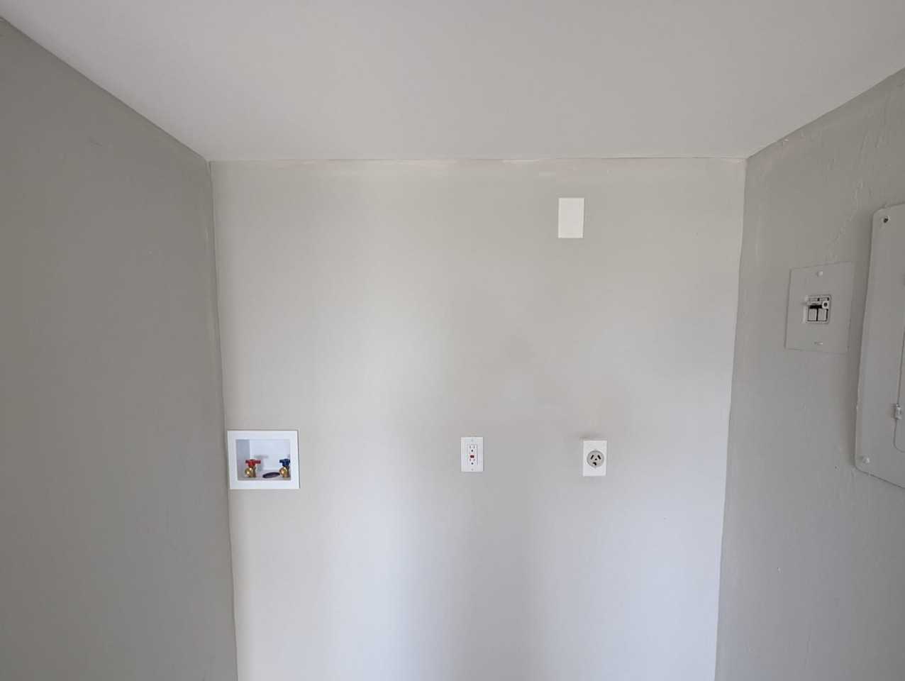 210 Helen St #208 - Photo 4 of 9