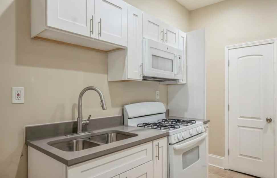 7622 S Normal Ave #2 - Photo 3 of 7