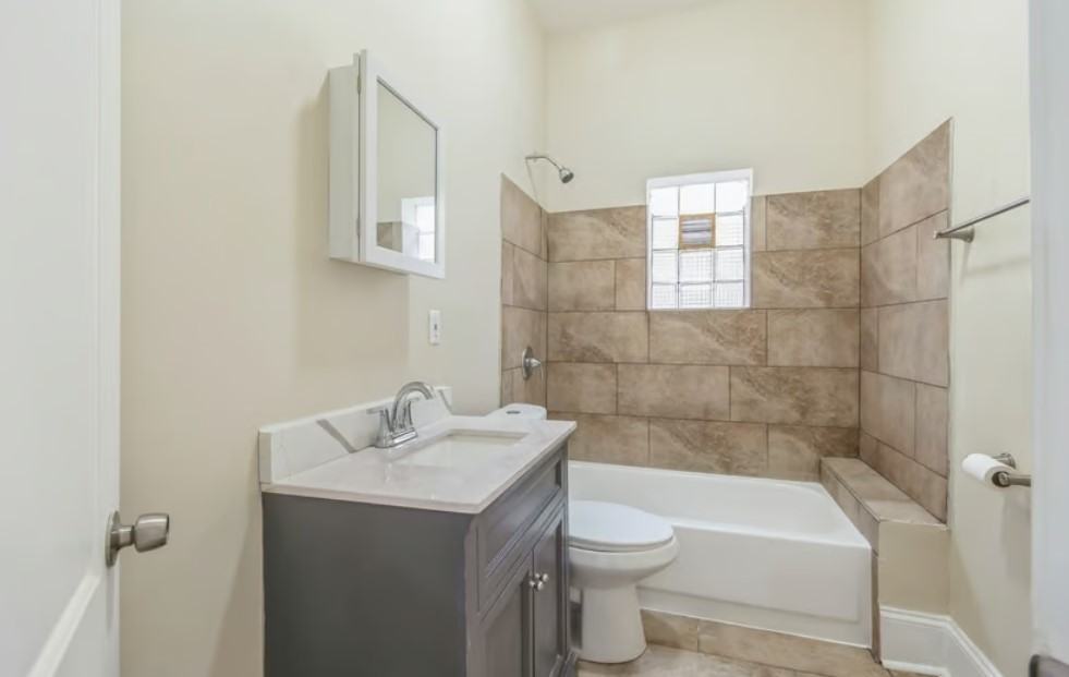 7622 S Normal Ave #2 - Photo 5 of 7