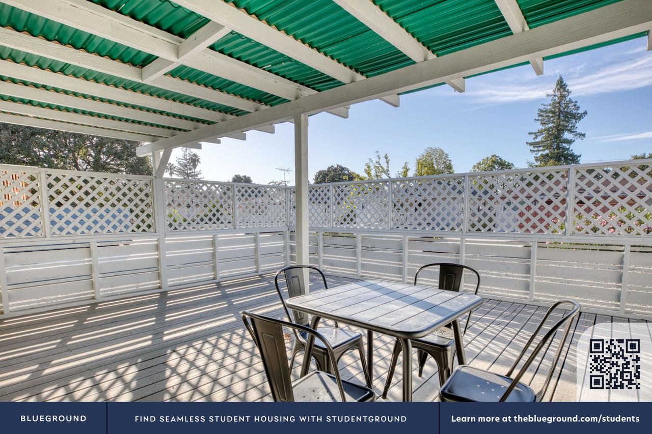 743 Roble Avenue - Photo 7 of 35