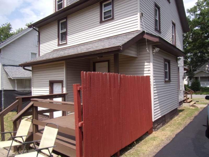 1216 Edgewood St Ne - Photo 4 of 38