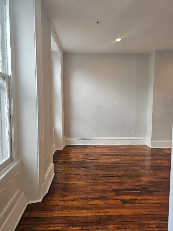 2116 North Charles Street #2F - Photo 5 of 19