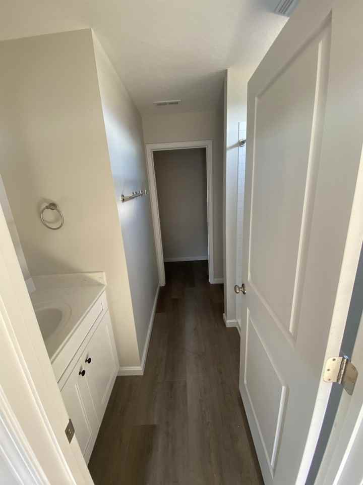 202 Parkers Loop - Photo 2 of 20