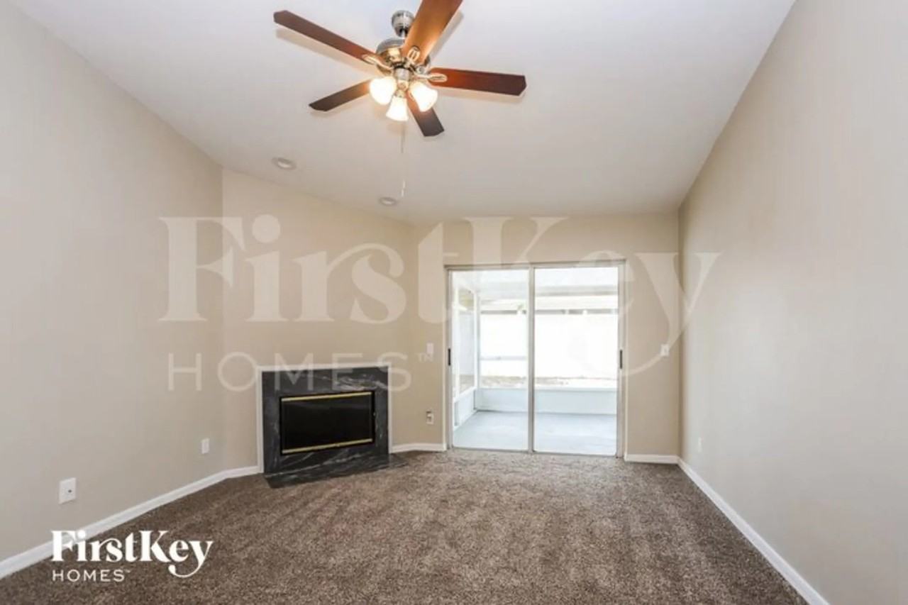 1718 Elk Spring Dr - Photo 2 of 15
