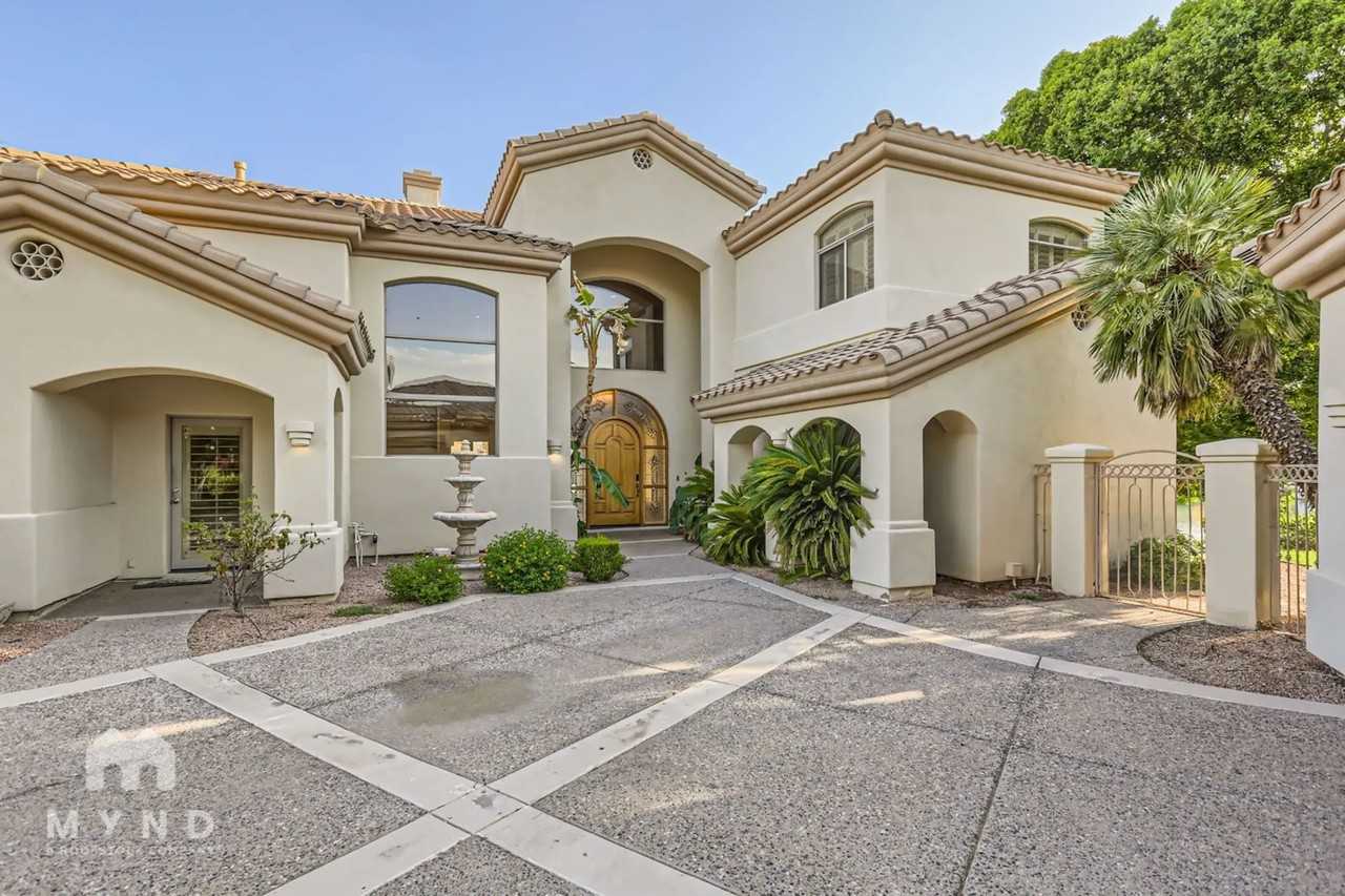 1501 E Treasure Cove Dr - Photo 2 of 46