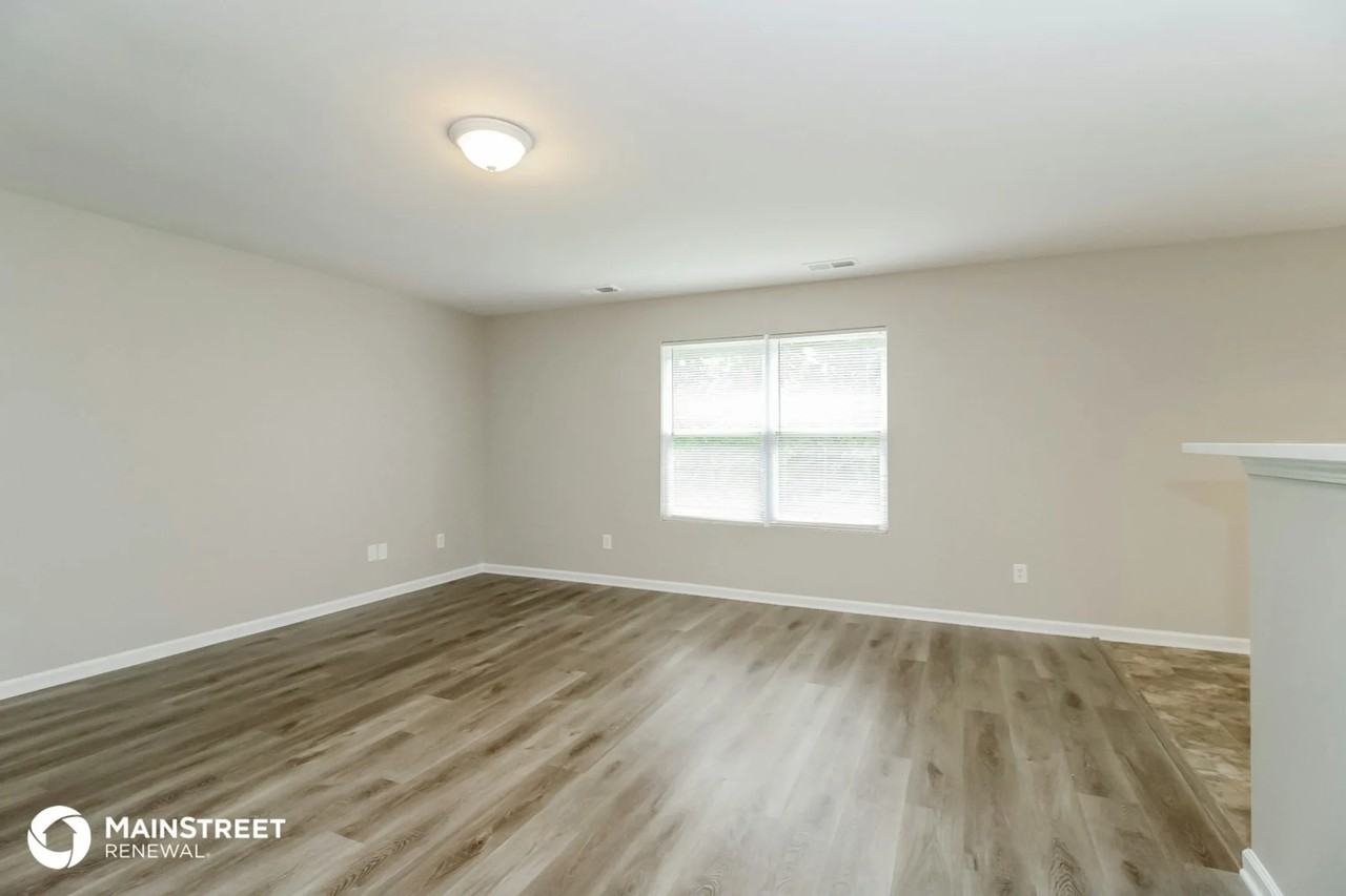 4361 Jericho St - Photo 3 of 16