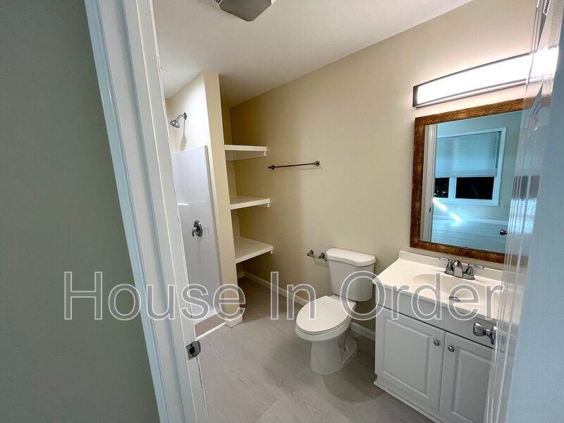 307 8th Ave E #203 - Photo 7 of 8