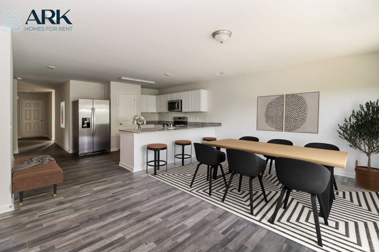 2396 Heritage View Ln - Photo 3 of 15