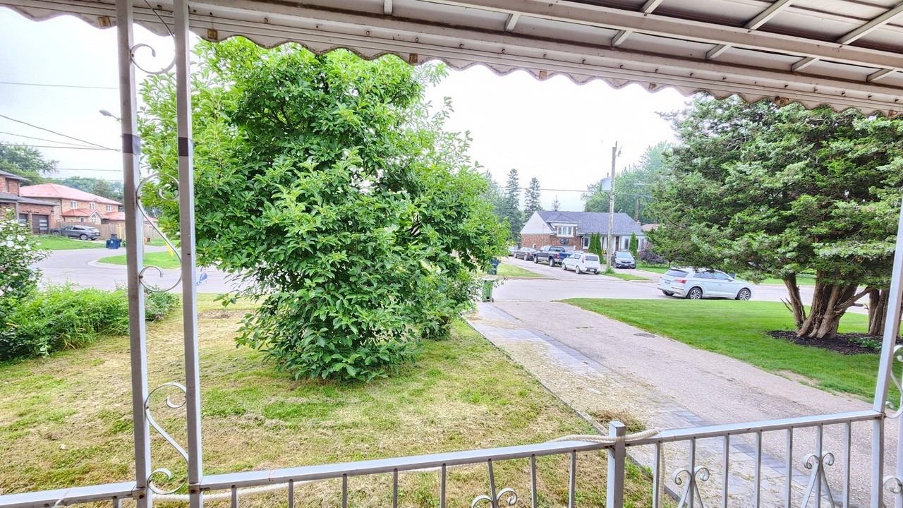 199 Phyllis Ave #MAIN - Photo 2 of 40