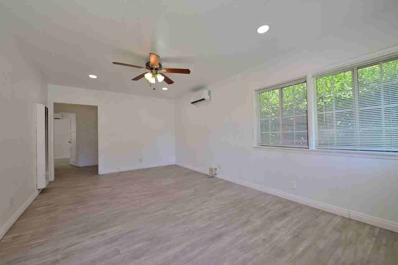 149 W Green St #149 - Photo 3 of 27