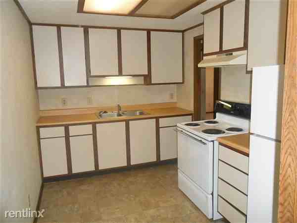 Hillside Manor Apartments - Photo 3 of 9