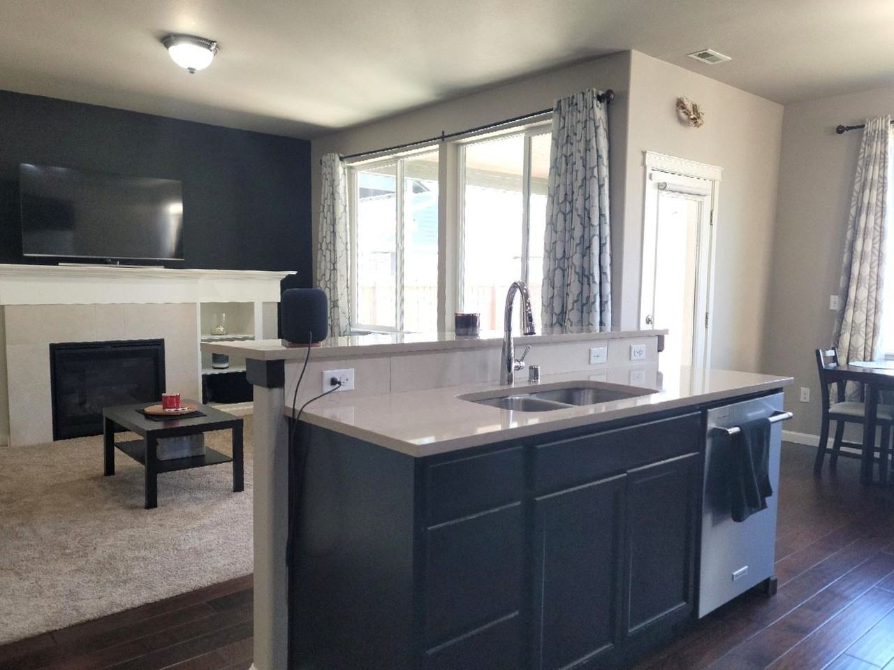 3815 Portside Dr - Photo 7 of 27