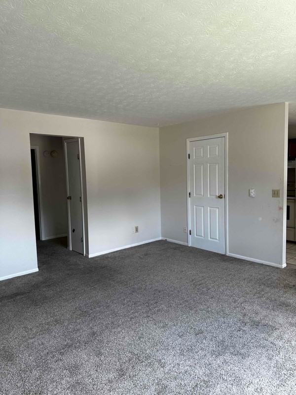 5336 Southgate Blvd #4 - Photo 3 of 7