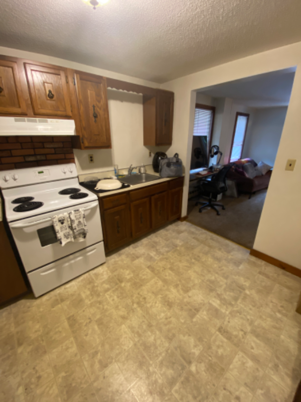 19 E Main St #5 - Photo 2 of 13