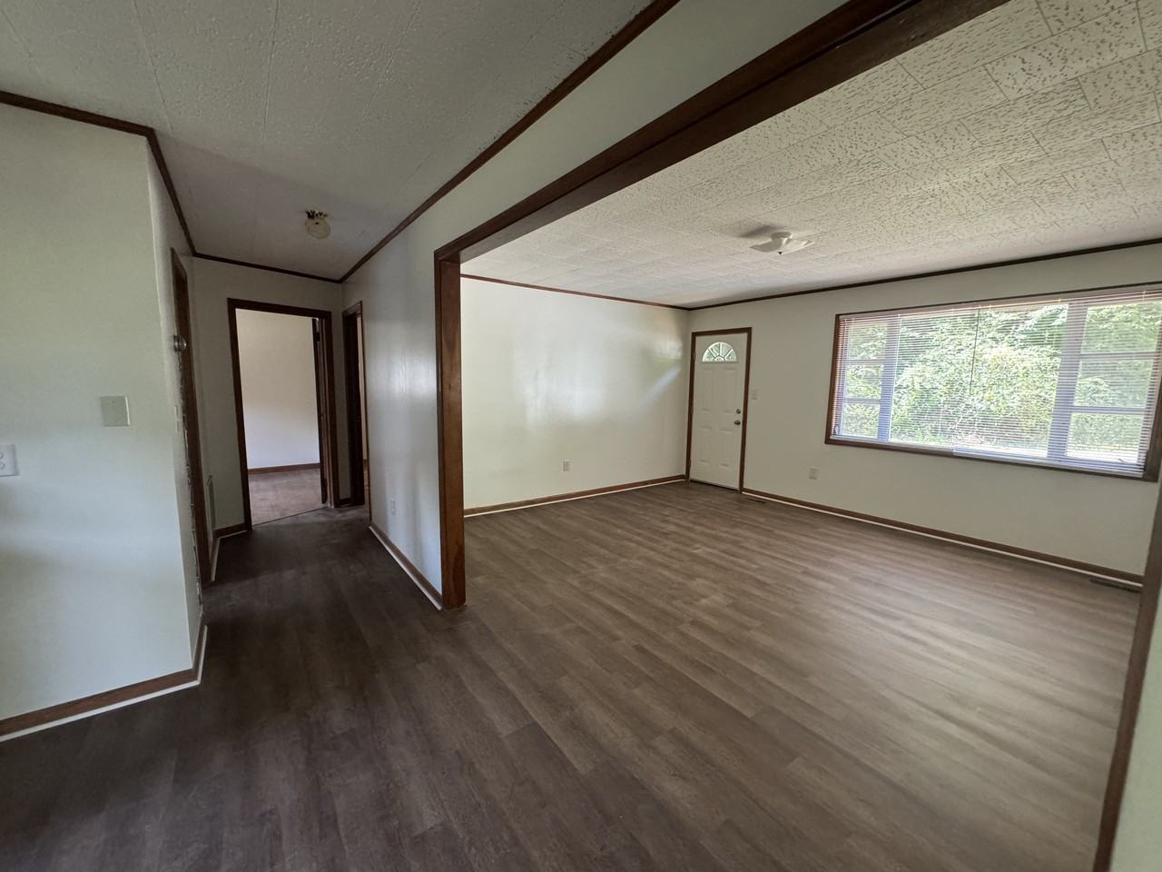 147 Liberty Knoll Dr #NA - Photo 2 of 6