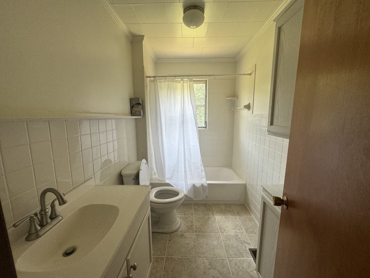 147 Liberty Knoll Dr #NA - Photo 3 of 6