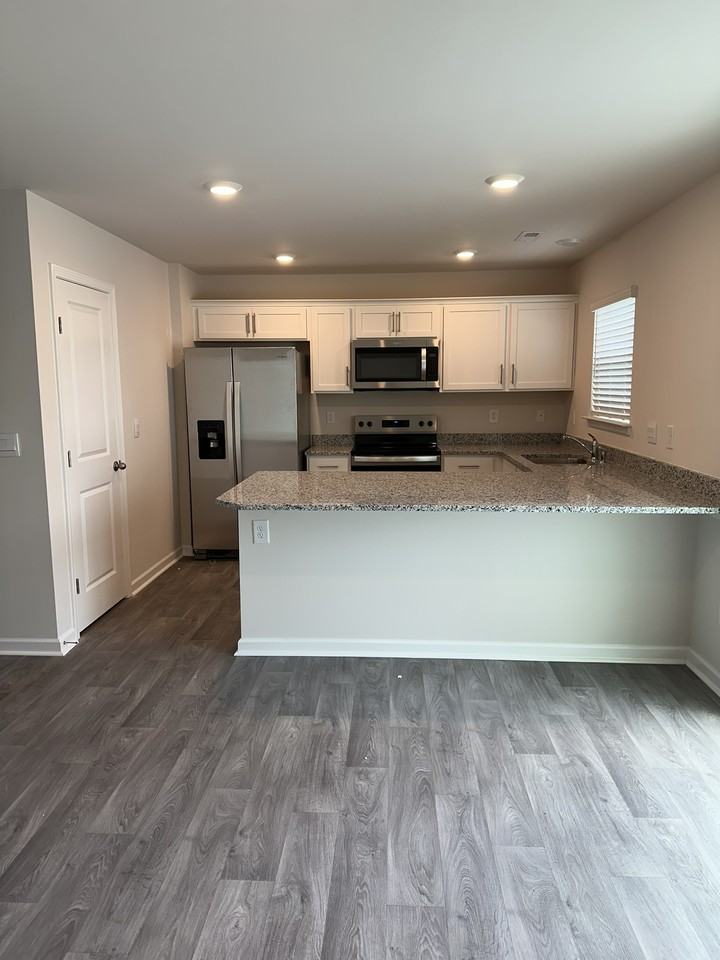 4101 Laurel Ridge Dr #G - Photo 4 of 25