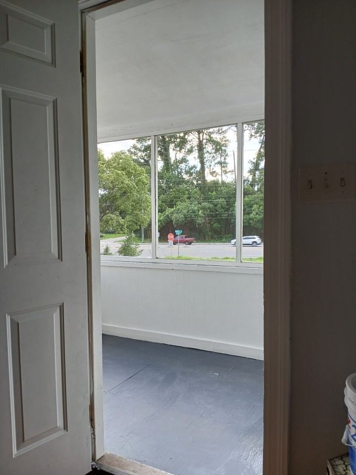 1515 Greenridge Rd #2 - Photo 3 of 7