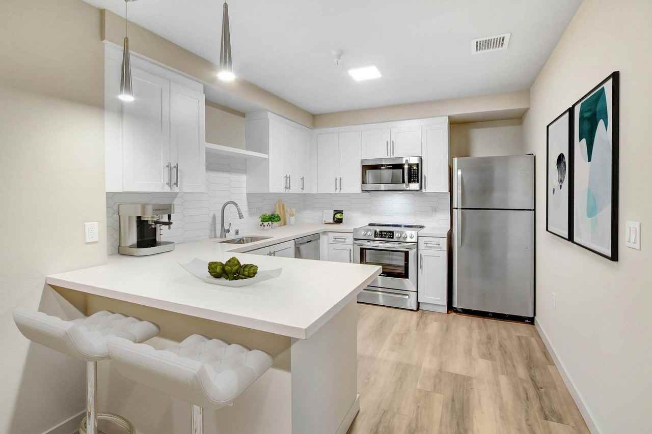 Zephyr Koreatown - Photo 6 of 49