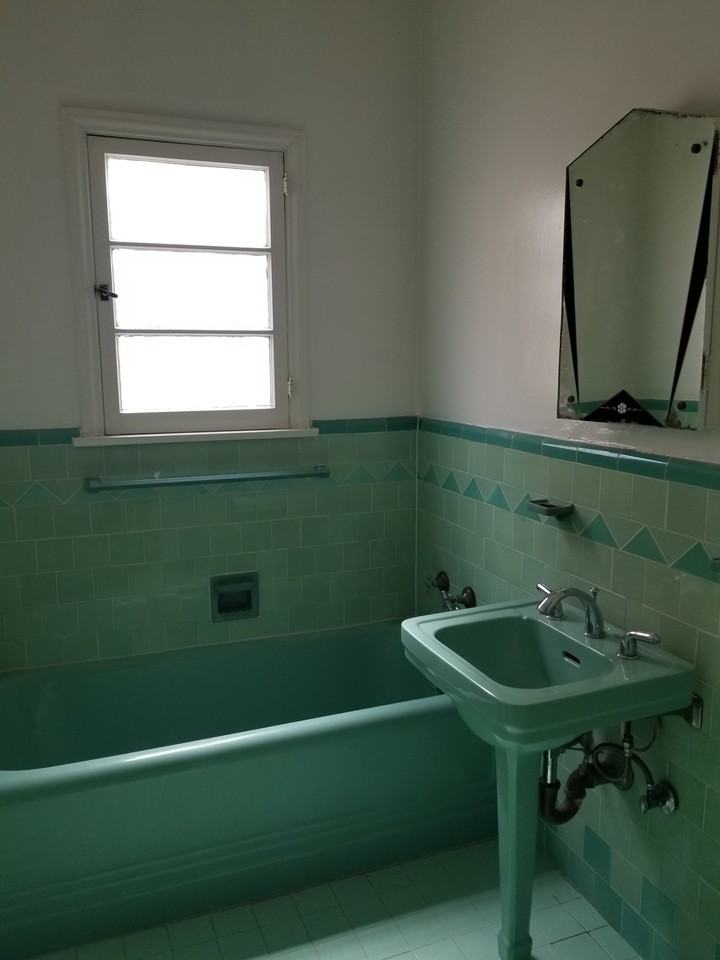 115 N. Sweetzer Ave. - Photo 6 of 10