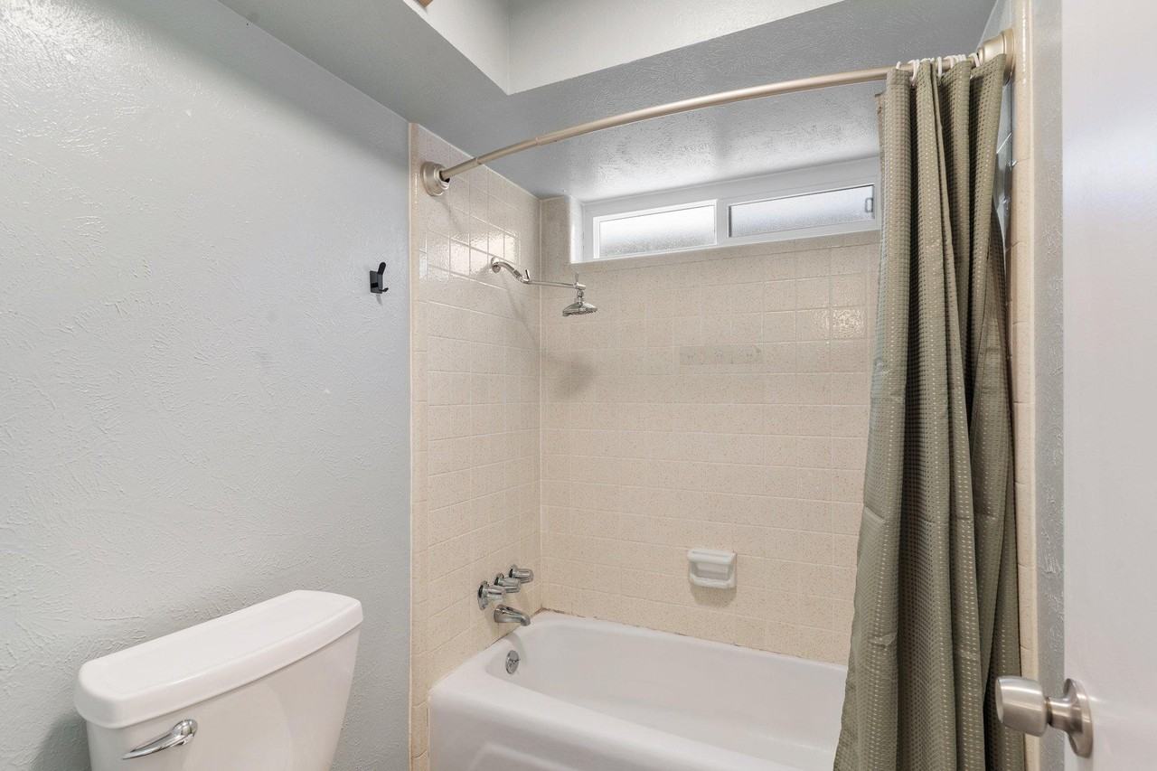 Syracuse Dr - Photo 2 of 12