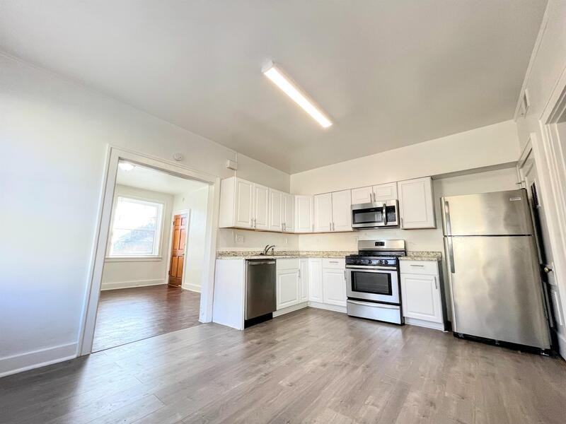 7211 Richmond Pl #1W - Photo 4 of 13