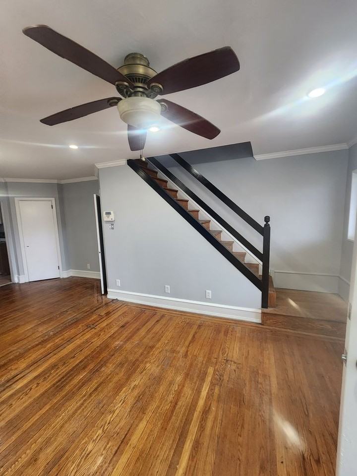 6723 N Lawrence St - Photo 4 of 37