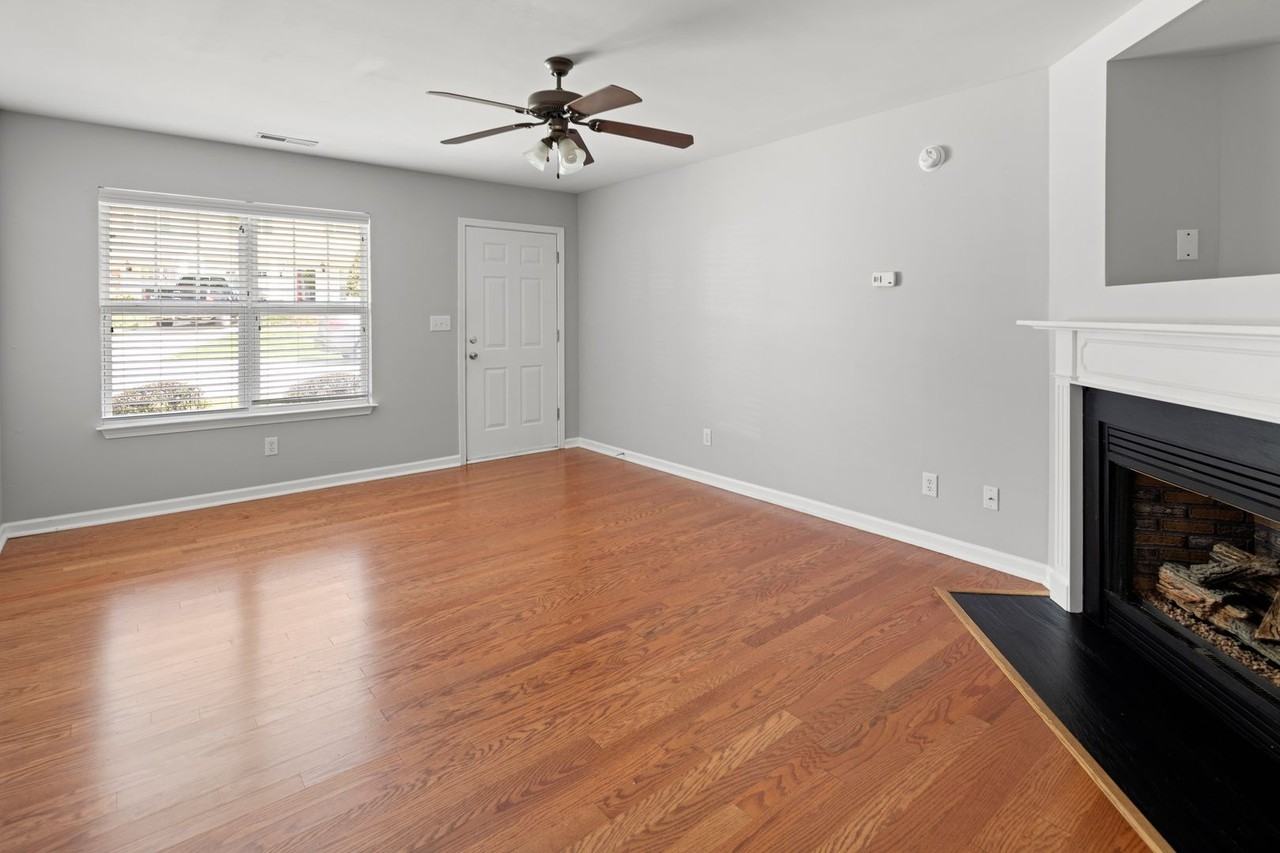 56 Old Salem Ct - Photo 2 of 15