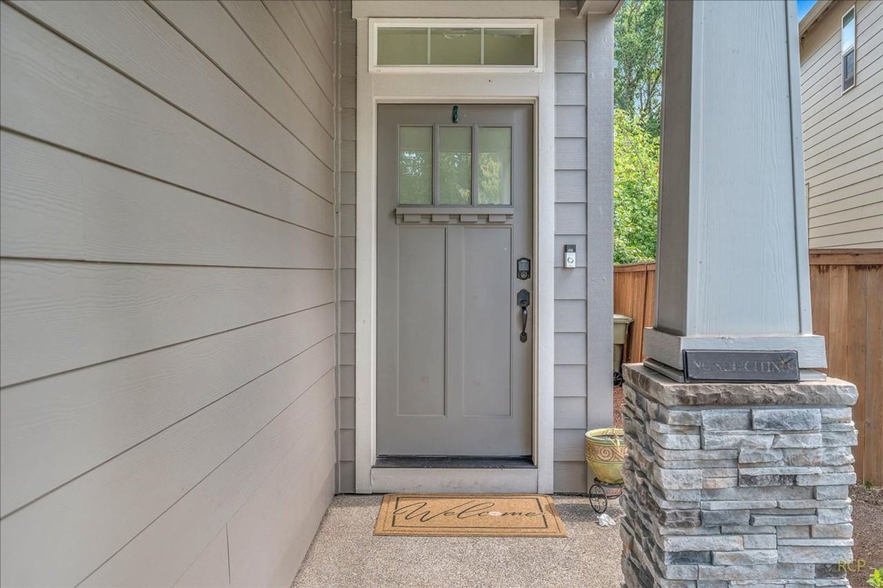 10070 Northwest Bartlett Loop - Photo 3 of 40