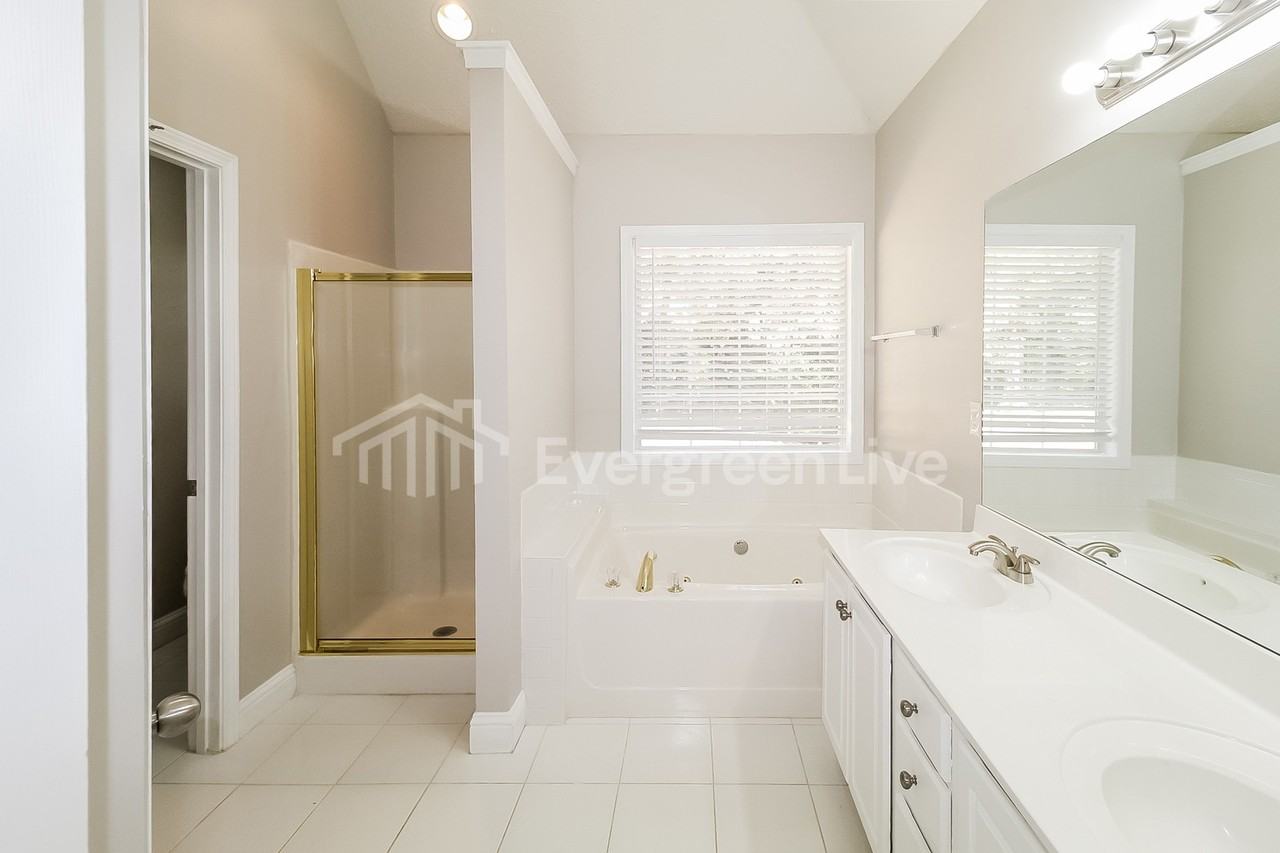 20 Wisteria Way - Photo 6 of 19