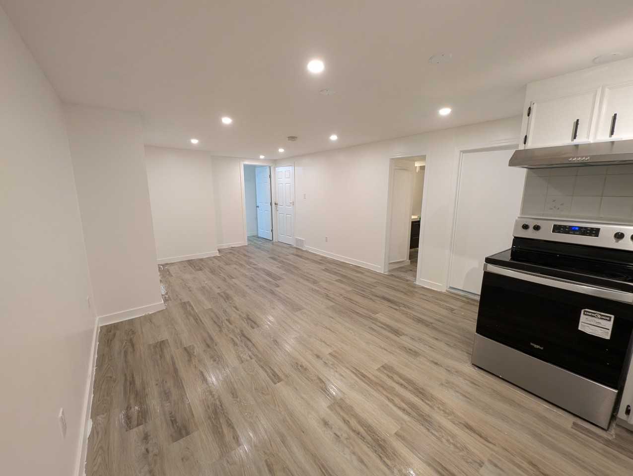 3327 45 Street Southwest - Photo 3 of 22