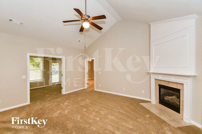 5385 Argyll Ln - Photo 2 of 15
