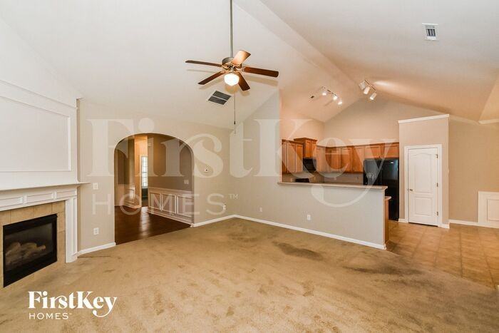 5385 Argyll Ln - Photo 3 of 15