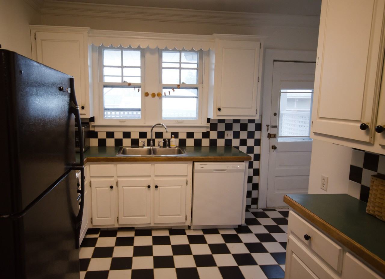 30 Casterton Ave #N - Photo 5 of 13