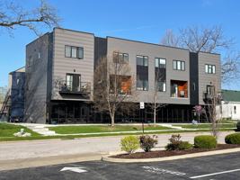 featured image of 215 S Kansas St #202