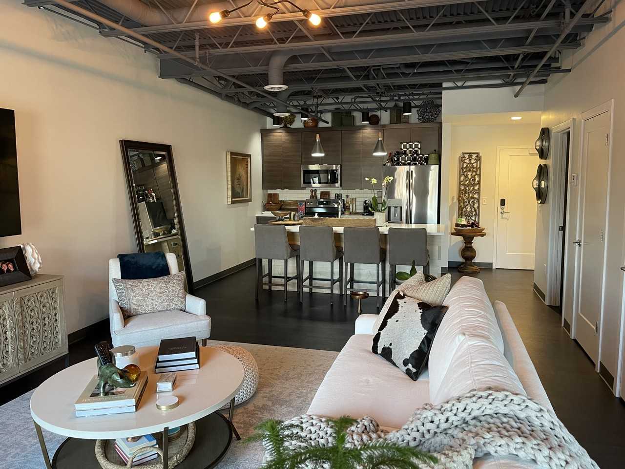 215 S Kansas St #202 - Photo 4 of 13