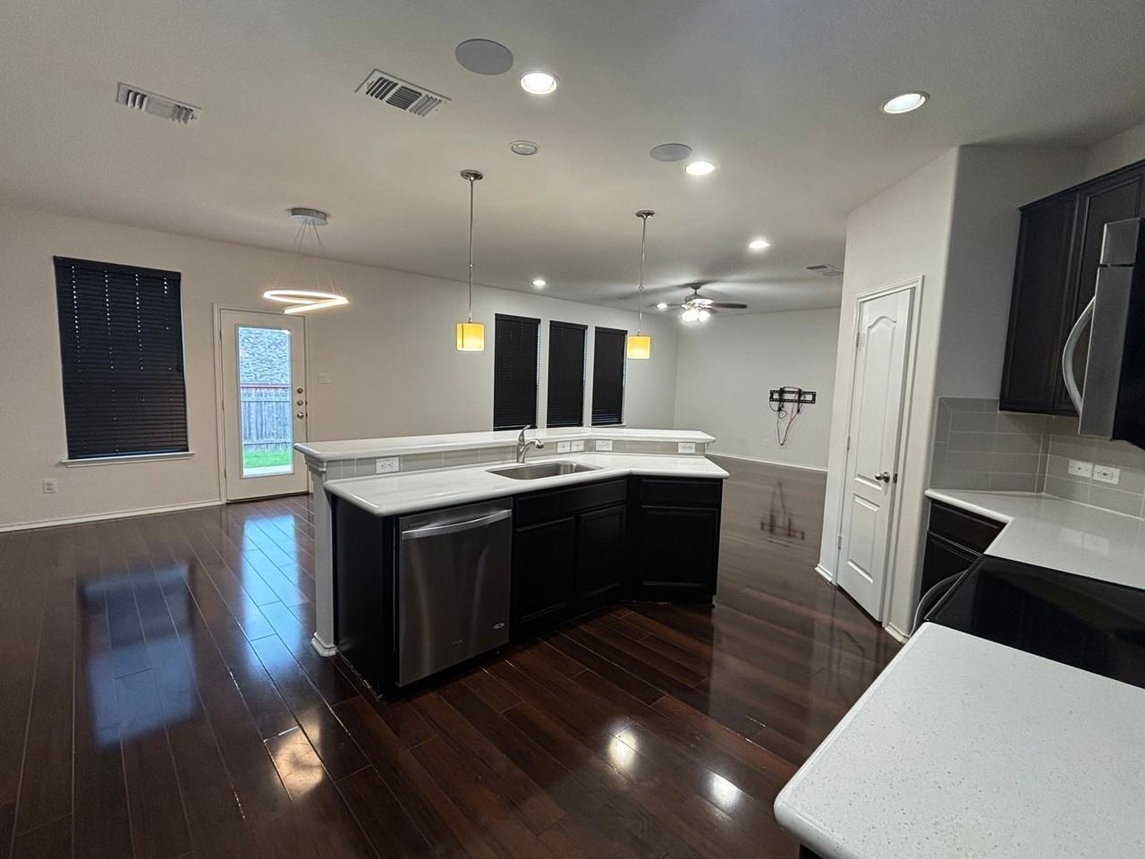 1012 Rio Azul Cv - Photo 6 of 27