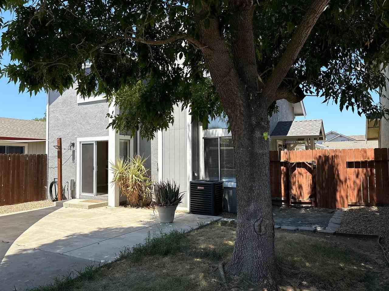239 Almondtree Ln - Photo 2 of 24