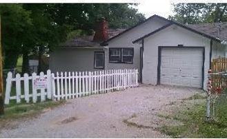829 S Lake Dr - Photo 1 of 1