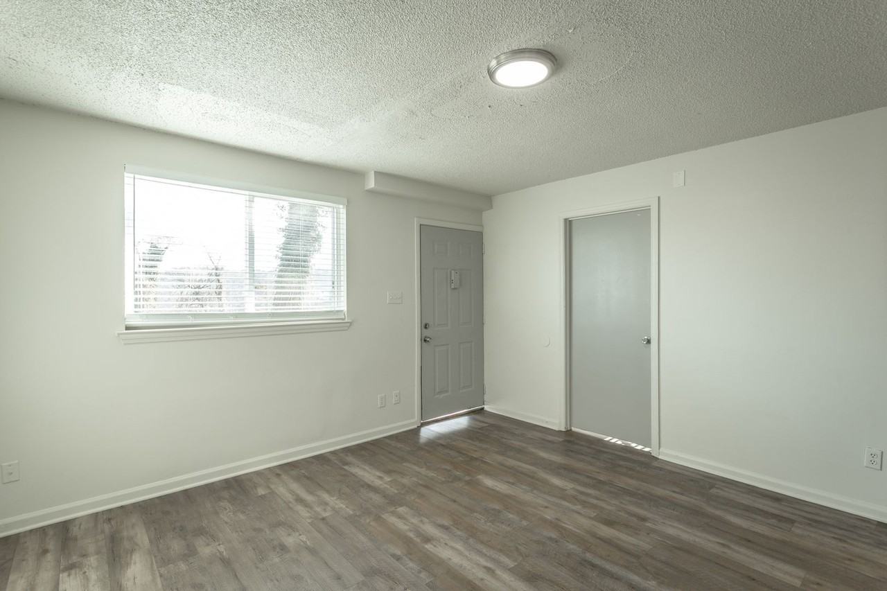 Kate’s View Apartments | Updated North Chattanooga Apartments with Scenic Views - Photo 4 of 50