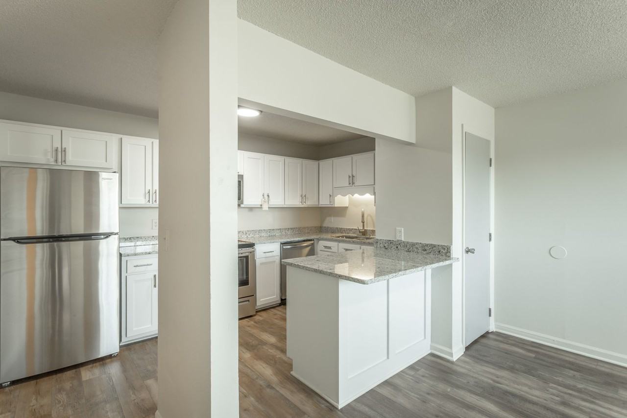 Kate’s View Apartments | Updated North Chattanooga Apartments with Scenic Views - Photo 6 of 50