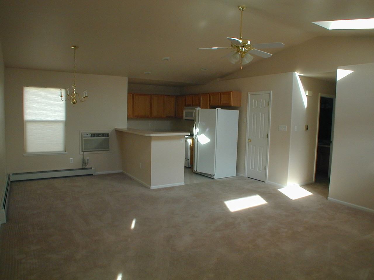 4504 Cottage Ln - Photo 3 of 12