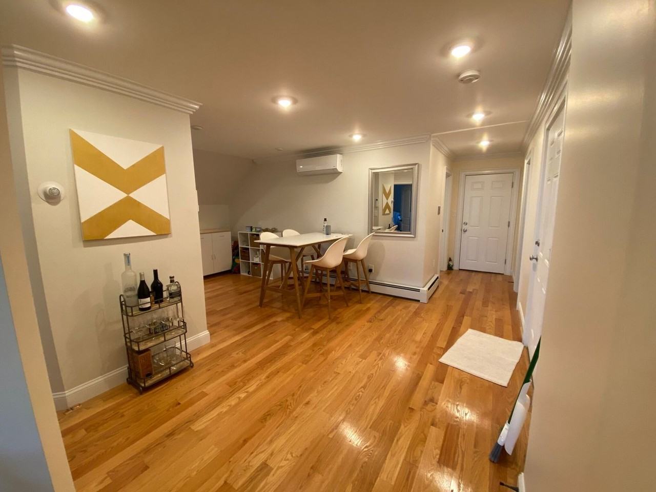 67 Temple St - Photo 4 of 11