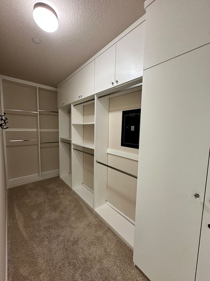 12052 Sw Turnagain Dr - Photo 3 of 36