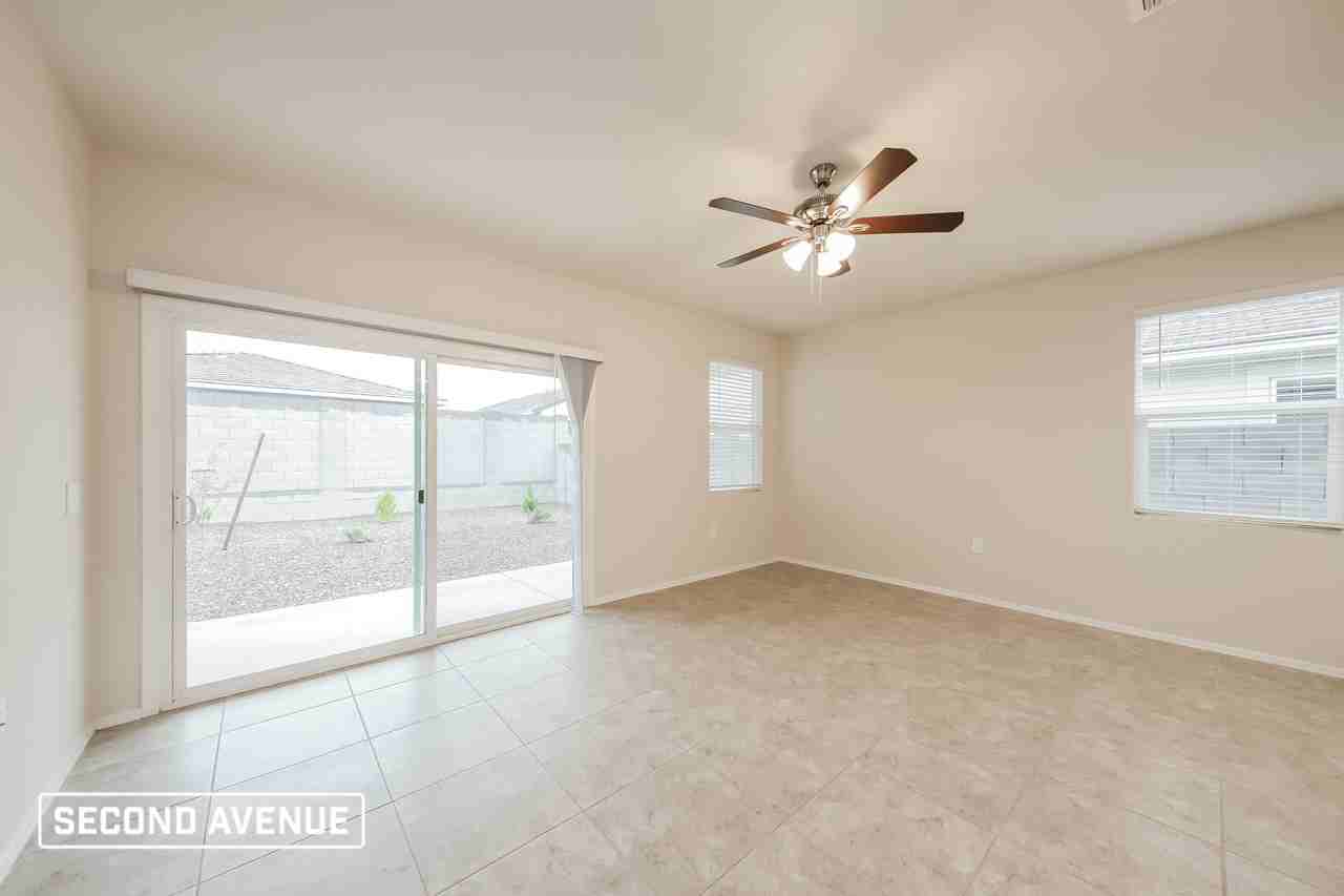 18458 W Faye Way - Photo 7 of 23